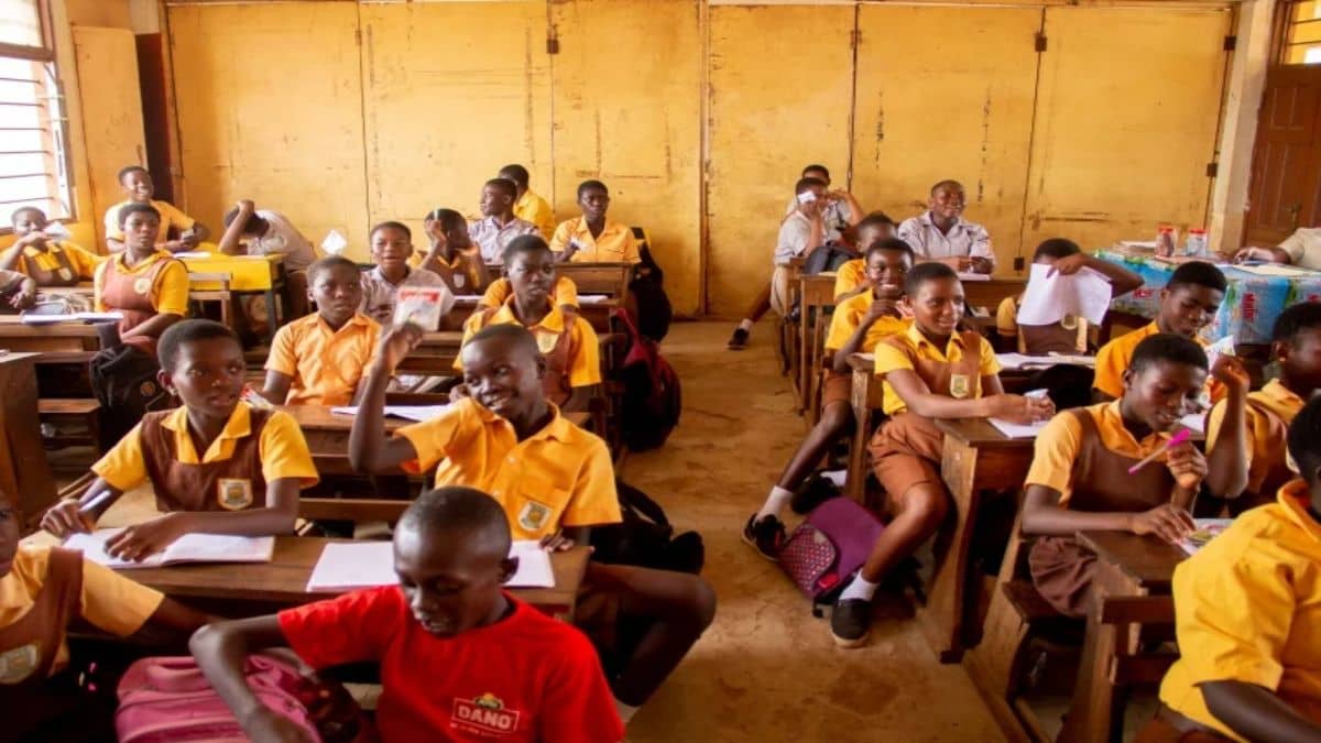 MoE limits use of local language for teaching to KG and primary 3